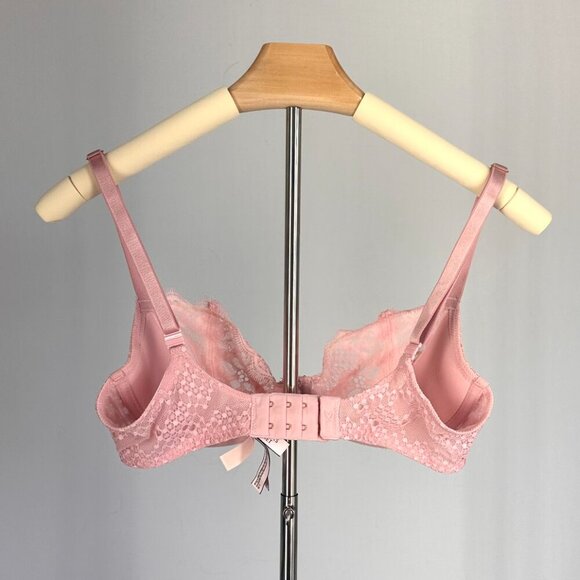 Victoria's Secret Dream Angels Push-Up Bra | Baby Pink 34D - Picture 5 of 10